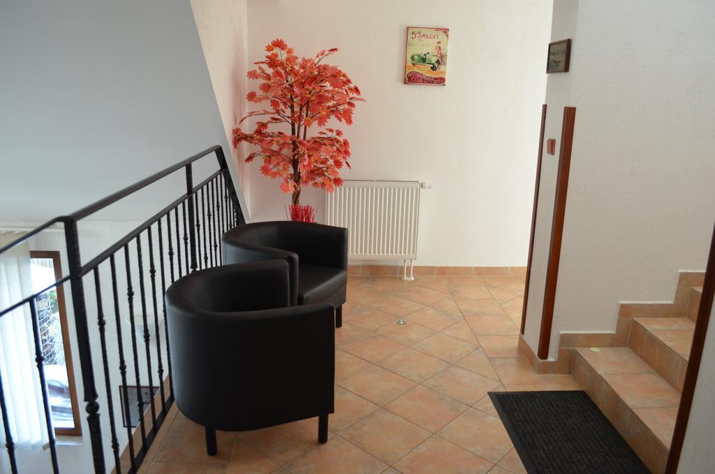 Hotel U Kapra Lázně Bělohrad Quarto foto