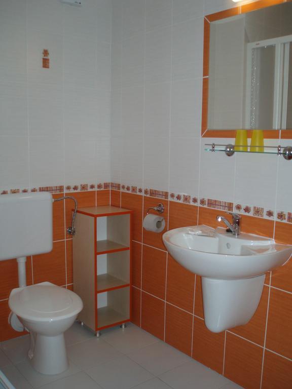 Hotel U Kapra Lázně Bělohrad Quarto foto